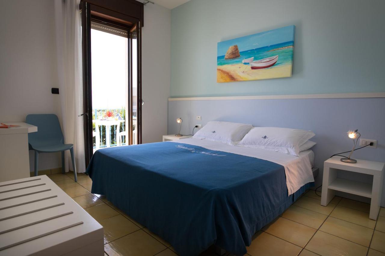 Gigli Hotel Salento Марина-ди-Песколузе Экстерьер фото